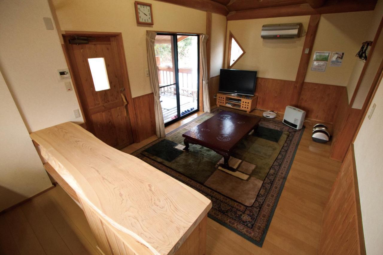מינאמיוגוני Kurokawa Mori No Cottage מראה חיצוני תמונה